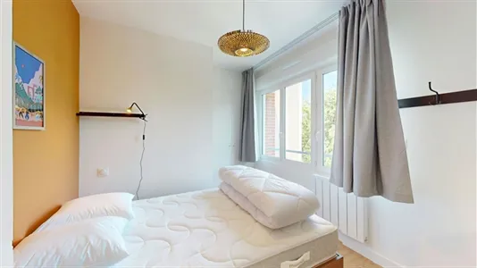 Rooms in Toulouse - photo 3