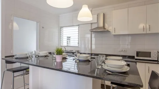 Rooms in el Camí de Vera - photo 6