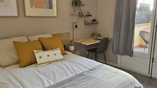 Rooms in Barcelona Eixample - photo 9