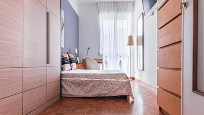 Room for rent in Milano Zona 6 - Barona, Lorenteggio, Milan