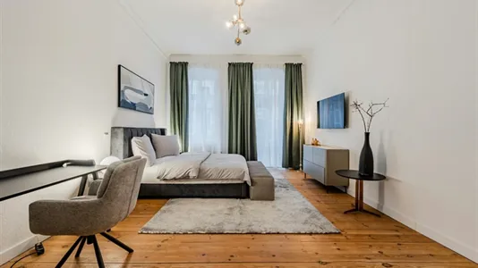 Apartments in Berlin Pankow - photo 1