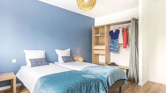 Houses in Toulon - photo 10