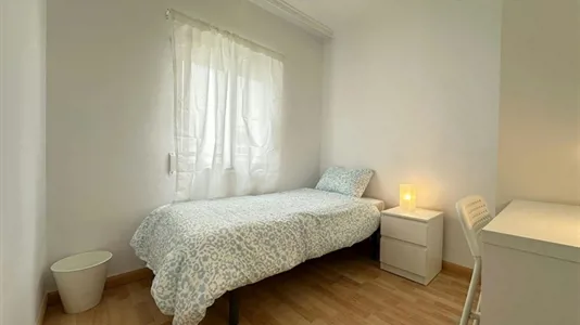 Rooms in Alcalá de Henares - photo 1