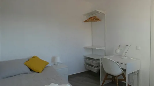 Rooms in Esplugues de Llobregat - photo 2