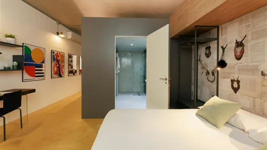 Apartments in Barcelona Ciutat Vella - photo 3