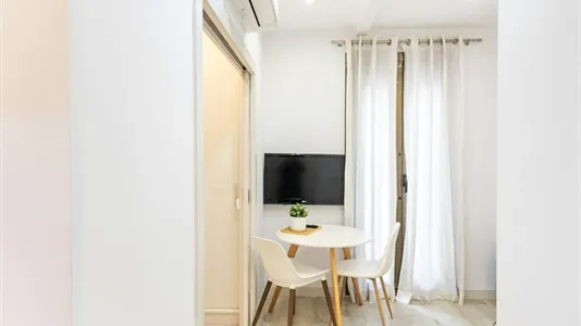 Apartments in Barcelona Ciutat Vella - photo 7