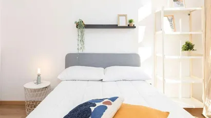 Room for rent in Milano Zona 9 - Porta Garibaldi, Niguarda, Milan