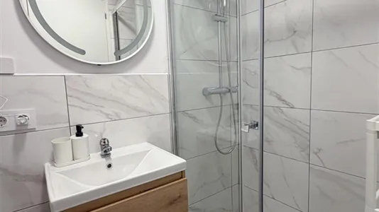 Rooms in Valencia Ciutat Vella - photo 8