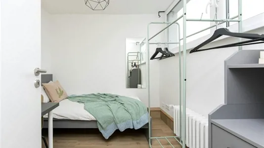 Rooms in Berlin Charlottenburg-Wilmersdorf - photo 3