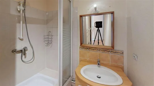 Rooms in Lyon - photo 5