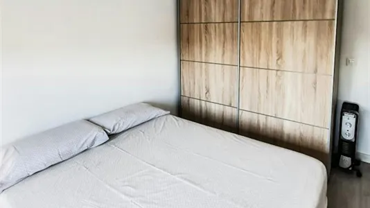 Rooms in el Camí de Vera - photo 2