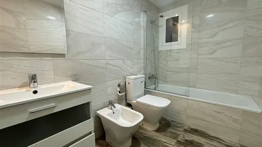 Rooms in Barcelona Eixample - photo 8