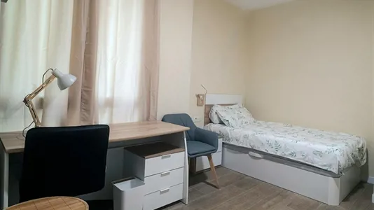 Rooms in Madrid Chamberí - photo 3