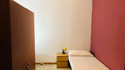 Room for rent in Roma Municipio VIII – Appia Antica, Rome