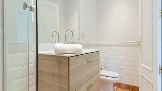 Rooms in Madrid Centro - photo 7