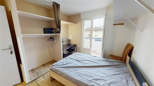 Rooms in Saint-Julien-en-Genevois - photo 5