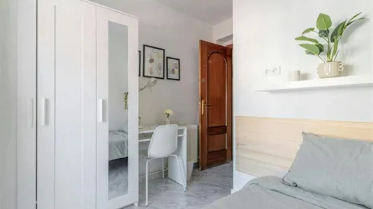 Rooms in Madrid Hortaleza - photo 1