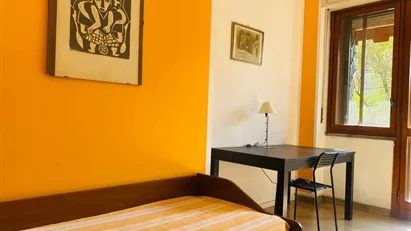 Room for rent in Milano Zona 8 - Fiera, Gallaratese, Quarto Oggiaro, Milan