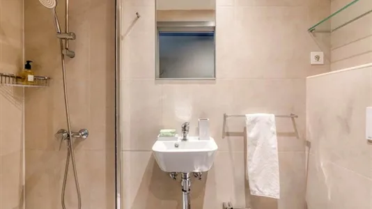 Apartments in Location is not specified - photo 6