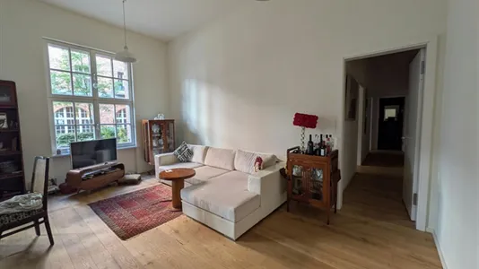 Apartments in Location is not specified - photo 6