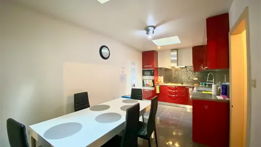 Rooms in Brussels Sint-Joost-ten-Node - photo 6