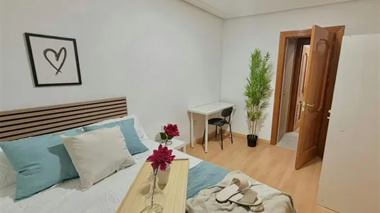 Rooms in Toledo - photo 1