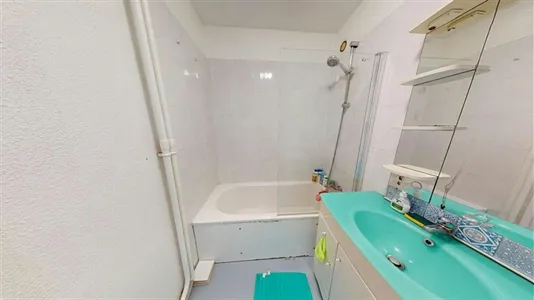 Rooms in Lyon - photo 8