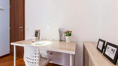 Room for rent in Milano Zona 5 - Vigentino, Chiaravalle, Gratosoglio, Milan