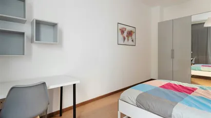 Room for rent in Milano Zona 2 - Stazione Centrale, Gorla, Turro, Greco, Crescenzago, Milan