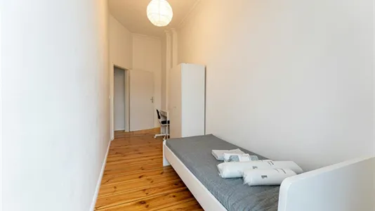 Rooms in Berlin Friedrichshain-Kreuzberg - photo 4
