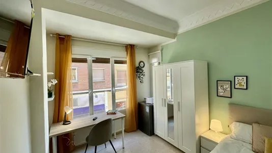 Rooms in Zaragoza - photo 4