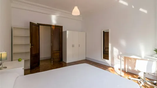 Rooms in Oviedo - photo 7