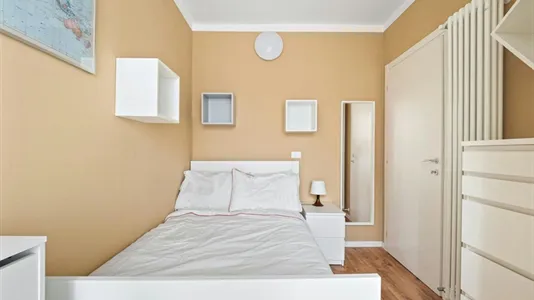 Rooms in Milano Zona 7 - Baggio, De Angeli, San Siro - photo 2