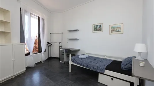 Rooms in Piraeus - photo 9