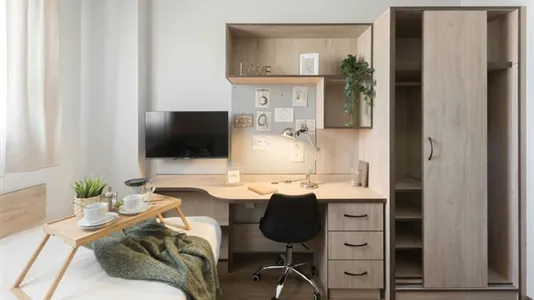 Rooms in Pamplona/Iruña - photo 3