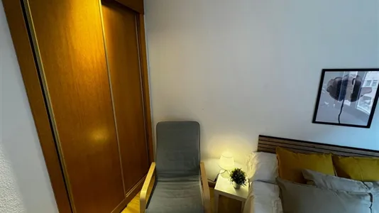 Rooms in El Encinar de los Reyes - photo 5