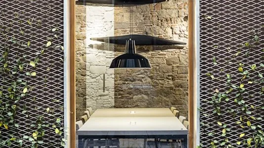 Rooms in Barcelona Ciutat Vella - photo 10