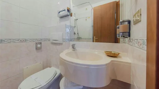 Rooms in Novara - photo 7