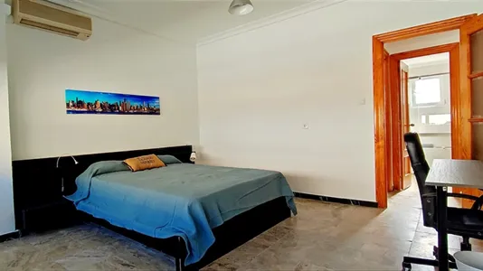 Rooms in Murcia - photo 8
