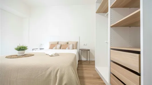 Rooms in Valencia L'Eixample - photo 3