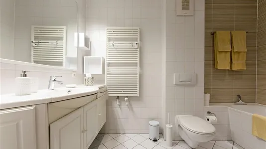 Apartments in Location is not specified - photo 8