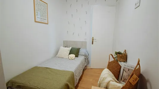 Rooms in Lleida - photo 6
