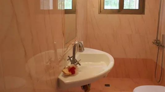 Houses in Loutraki-Agioi Theodoroi - photo 8