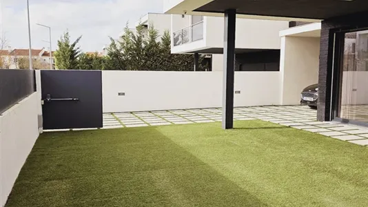 Houses in Setúbal - photo 10