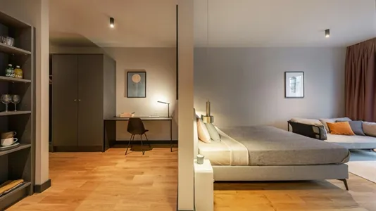 Apartments in Hamburg Eimsbuttel - photo 6