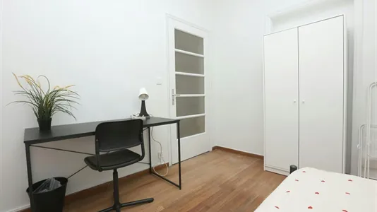 Rooms in Athens Akadimia Platonos - photo 10