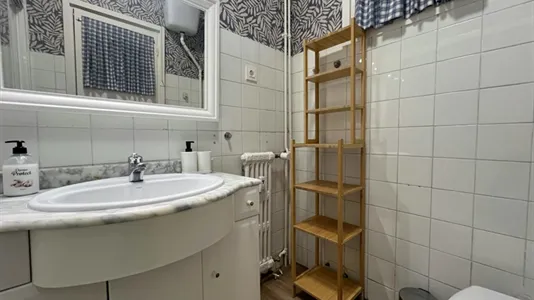 Rooms in Bilbao - photo 8