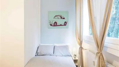 Room for rent in Milano Zona 6 - Barona, Lorenteggio, Milan