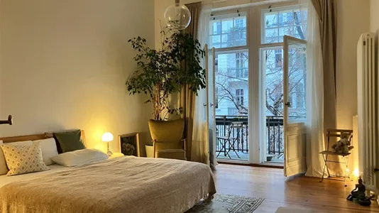 Apartments in Berlin Charlottenburg-Wilmersdorf - photo 1