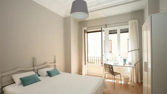 Rooms in Valencia L'Eixample - photo 2